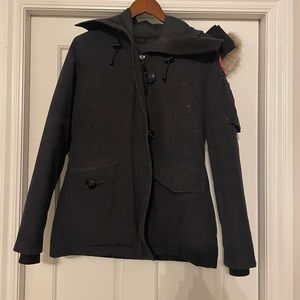 Women’s Canada Goose Parka- Navy